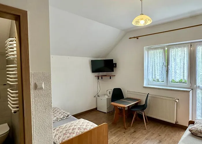 Goscinne Malgorzata Zloty Potok Jura Krakowsko Czestochowska Farm stay